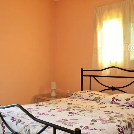 Zeus And Hera Apartman Nikiána